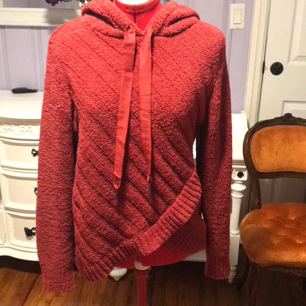 Simply Vera  medium size sweater